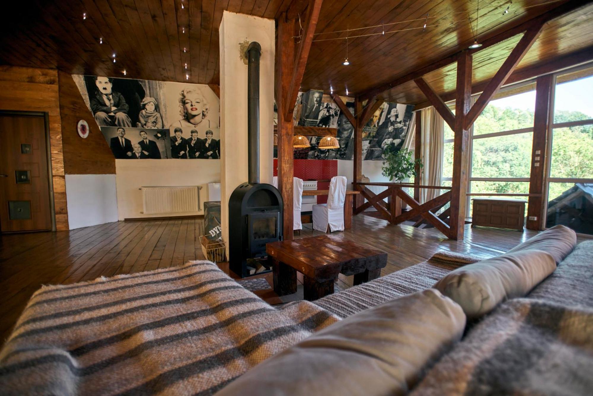 Salo I Mandry Apartment Rakhiv Dış mekan fotoğraf